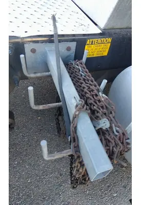 FREIGHTLINER CASCADIA 125 CHAIN HANGER