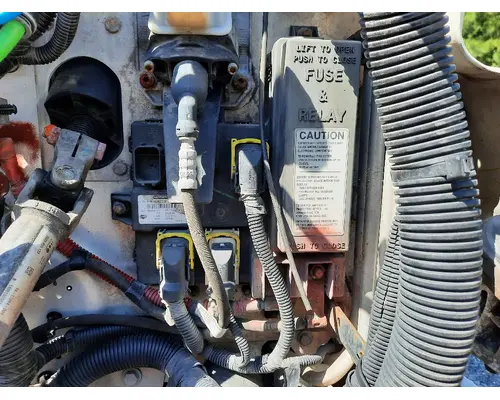 FREIGHTLINER CASCADIA 125 CHASSIS CONTROL MODULE (CCM)