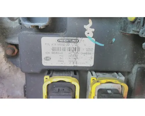 FREIGHTLINER CASCADIA 125 CHASSIS CONTROL MODULE (CCM)