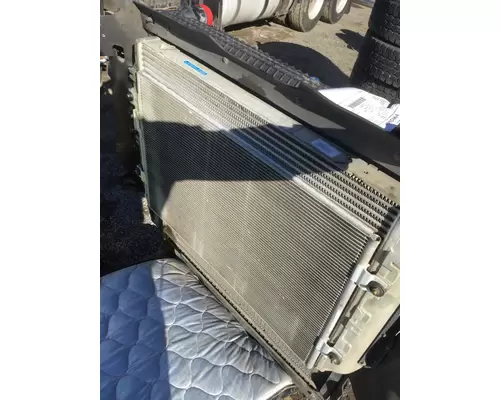 FREIGHTLINER CASCADIA 125 COOLING ASSEMBLY (RAD, COND, ATAAC)