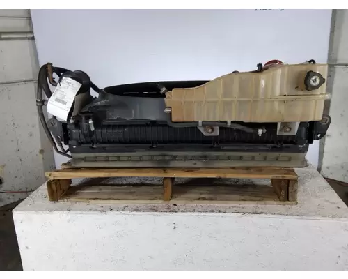 FREIGHTLINER CASCADIA 125 COOLING ASSEMBLY (RAD, COND, ATAAC)