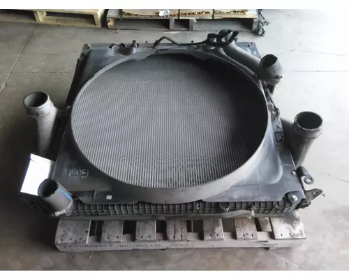 FREIGHTLINER CASCADIA 125 COOLING ASSEMBLY (RAD, COND, ATAAC)