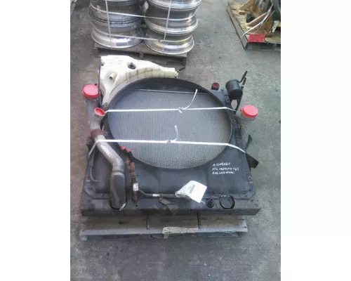 FREIGHTLINER CASCADIA 125 COOLING ASSEMBLY (RAD, COND, ATAAC)