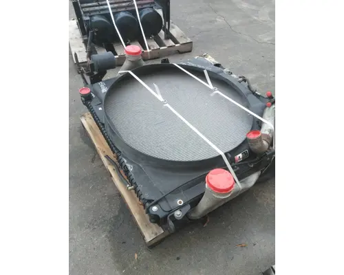FREIGHTLINER CASCADIA 125 COOLING ASSEMBLY (RAD, COND, ATAAC)