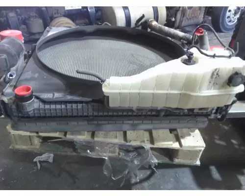 FREIGHTLINER CASCADIA 125 COOLING ASSEMBLY (RAD, COND, ATAAC)