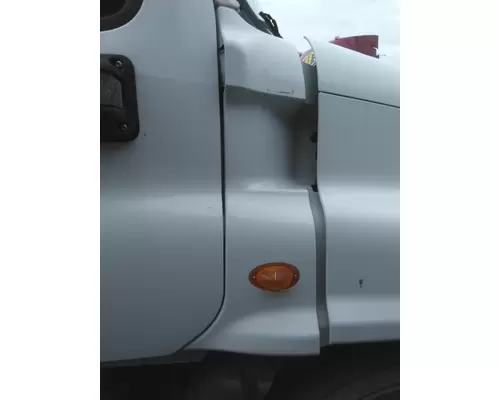 FREIGHTLINER CASCADIA 125 COWL