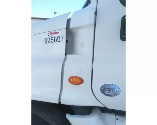 FREIGHTLINER CASCADIA 125 COWL