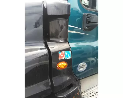 FREIGHTLINER CASCADIA 125 COWL