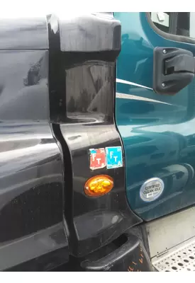 FREIGHTLINER CASCADIA 125 COWL