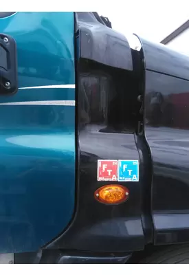 FREIGHTLINER CASCADIA 125 COWL