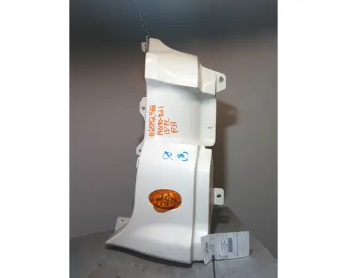 FREIGHTLINER CASCADIA 125 COWL