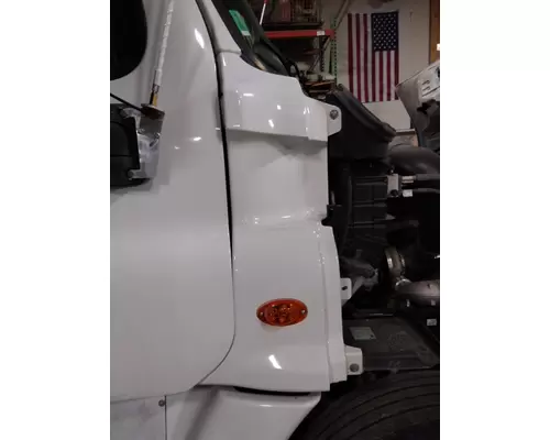 FREIGHTLINER CASCADIA 125 COWL
