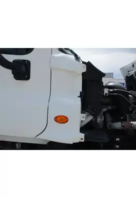 FREIGHTLINER CASCADIA 125 COWL