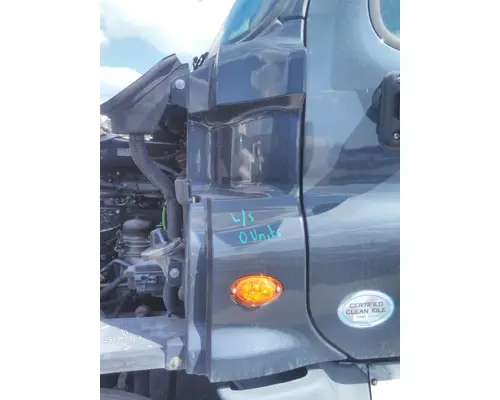FREIGHTLINER CASCADIA 125 COWL