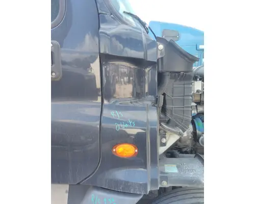 FREIGHTLINER CASCADIA 125 COWL
