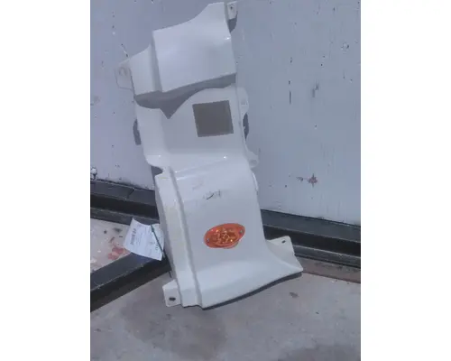 FREIGHTLINER CASCADIA 125 COWL