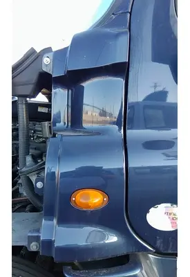 FREIGHTLINER CASCADIA 125 COWL