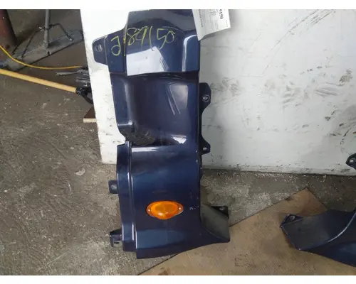 FREIGHTLINER CASCADIA 125 COWL