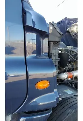 FREIGHTLINER CASCADIA 125 COWL
