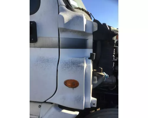 FREIGHTLINER CASCADIA 125 COWL