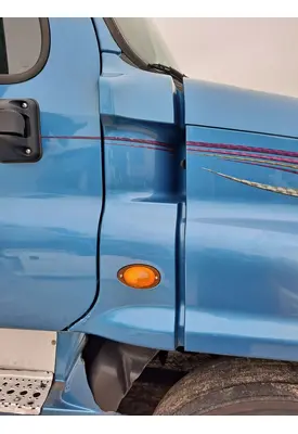 FREIGHTLINER CASCADIA 125 COWL