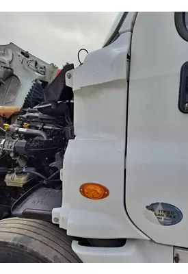 FREIGHTLINER CASCADIA 125 COWL