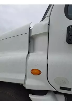 FREIGHTLINER CASCADIA 125 COWL