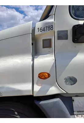 FREIGHTLINER CASCADIA 125 COWL