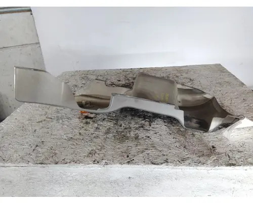 FREIGHTLINER CASCADIA 125 COWL