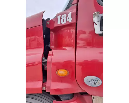 FREIGHTLINER CASCADIA 125 COWL