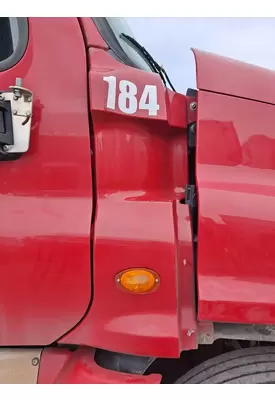 FREIGHTLINER CASCADIA 125 COWL