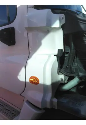 FREIGHTLINER CASCADIA 125 COWL