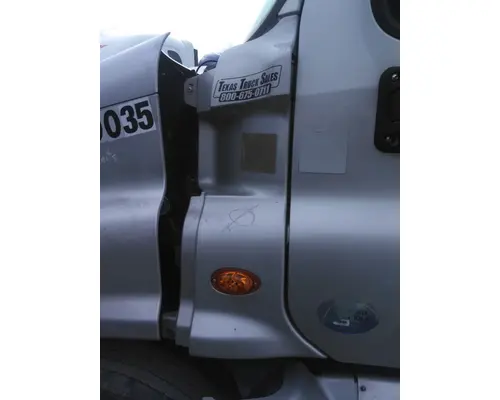 FREIGHTLINER CASCADIA 125 COWL