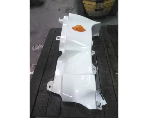 FREIGHTLINER CASCADIA 125 COWL