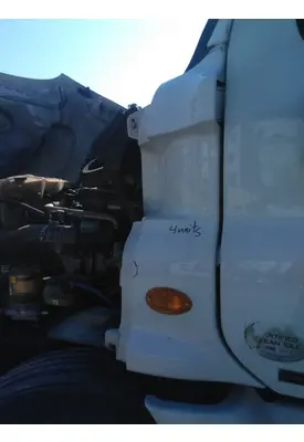 FREIGHTLINER CASCADIA 125 COWL
