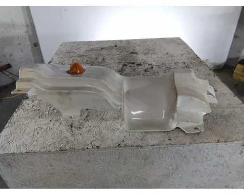 FREIGHTLINER CASCADIA 125 COWL