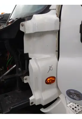 FREIGHTLINER CASCADIA 125 COWL