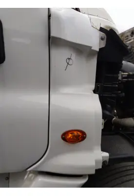 FREIGHTLINER CASCADIA 125 COWL
