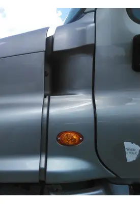 FREIGHTLINER CASCADIA 125 COWL