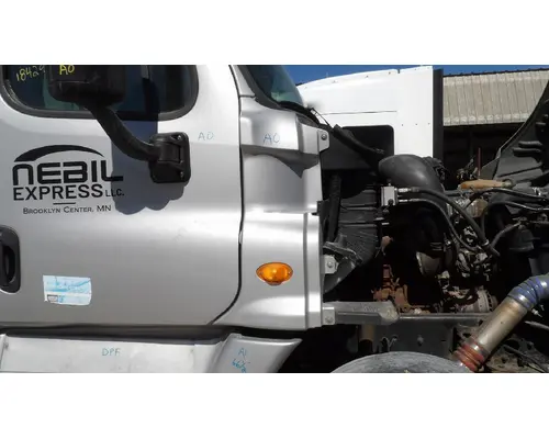 FREIGHTLINER CASCADIA 125 COWL