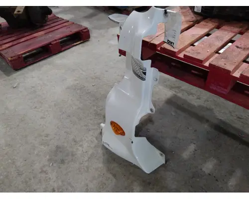 FREIGHTLINER CASCADIA 125 COWL