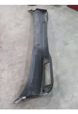 FREIGHTLINER CASCADIA 125 COWL