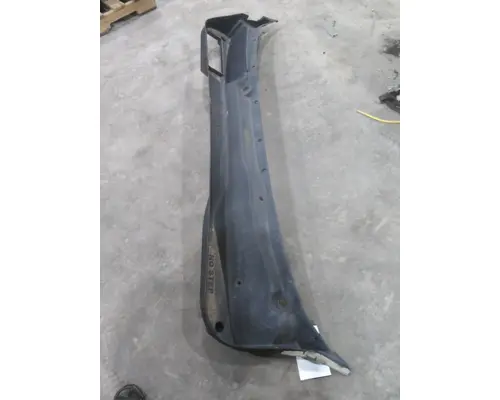 FREIGHTLINER CASCADIA 125 COWL