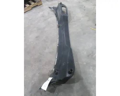 FREIGHTLINER CASCADIA 125 COWL