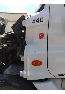 FREIGHTLINER CASCADIA 125 COWL