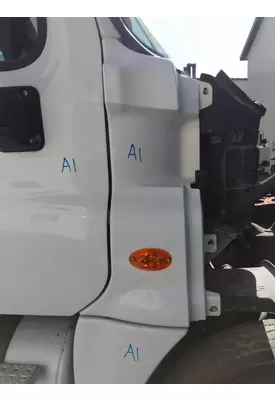 FREIGHTLINER CASCADIA 125 COWL
