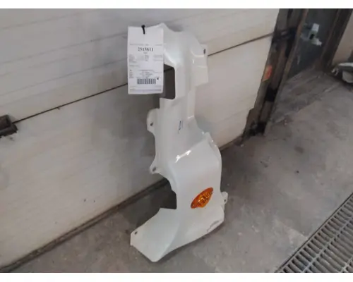 FREIGHTLINER CASCADIA 125 COWL