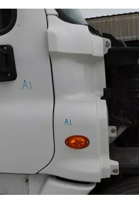 FREIGHTLINER CASCADIA 125 COWL