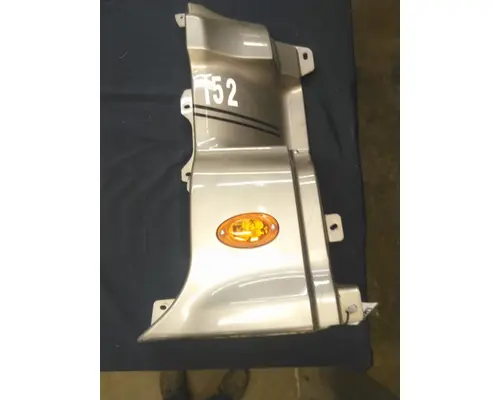 FREIGHTLINER CASCADIA 125 COWL