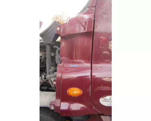 FREIGHTLINER CASCADIA 125 COWL